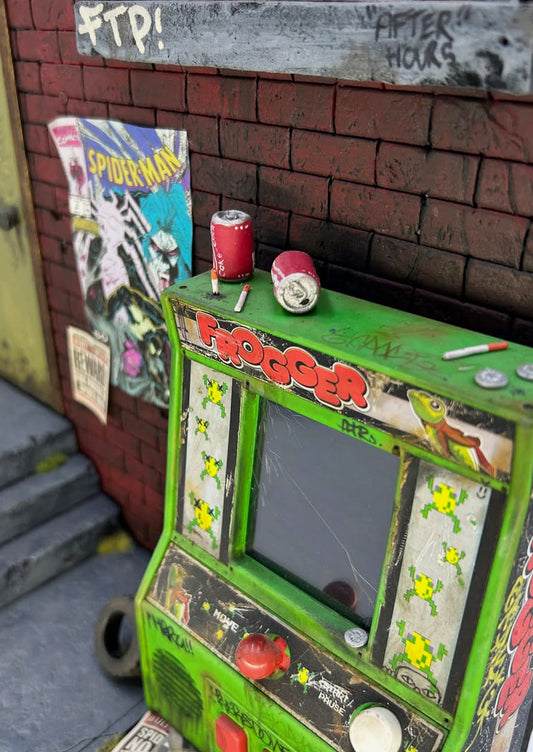 Back alley 002 (with frogger machine)